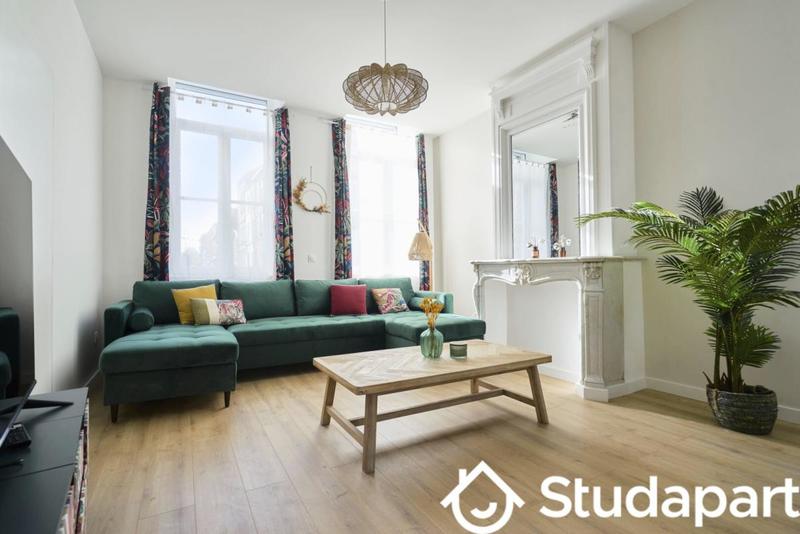 Chambre - 12 m² - 1 pièce