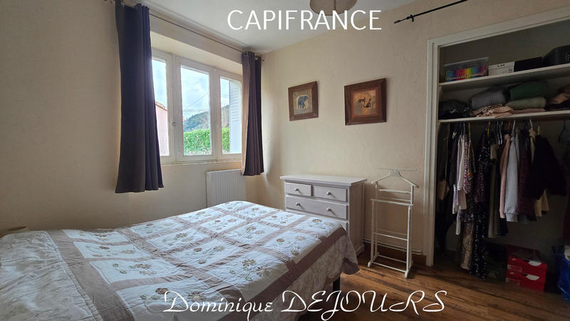 Maison - 224 m² - 7 pièces