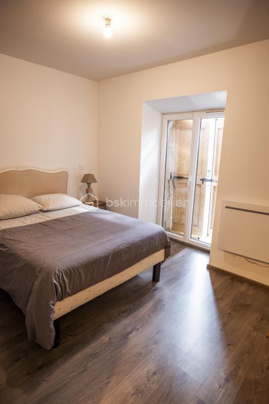 Corps de ferme - 270 m² - 7 pièces