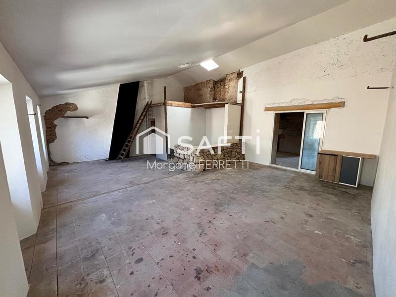 Maison - 200 m² - 4 pièces