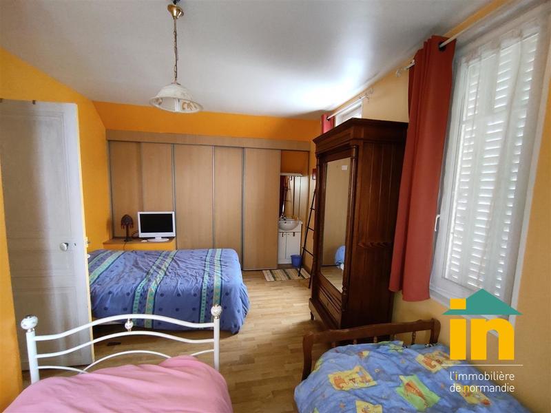 Maison de ville - 140 m² - 8 pièces