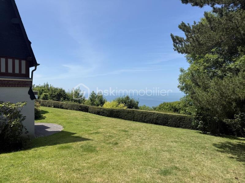 Propriété - 340 m² - 9 pièces