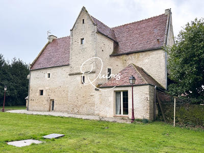 Bastide - 300 m² - 7 pièces