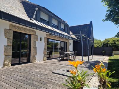 Maison - 251 m² - 6 pièces