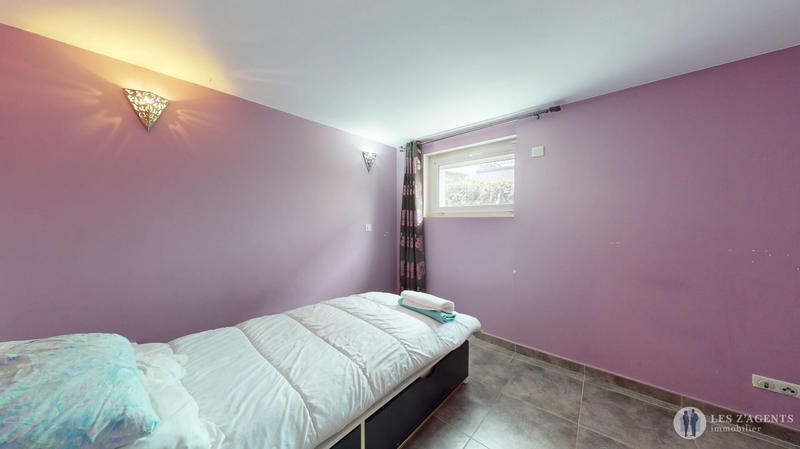 Maison - 164 m² - 8 pièces