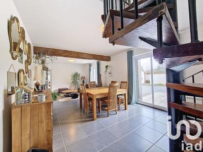 Maison - 95 m² - 5 pièces