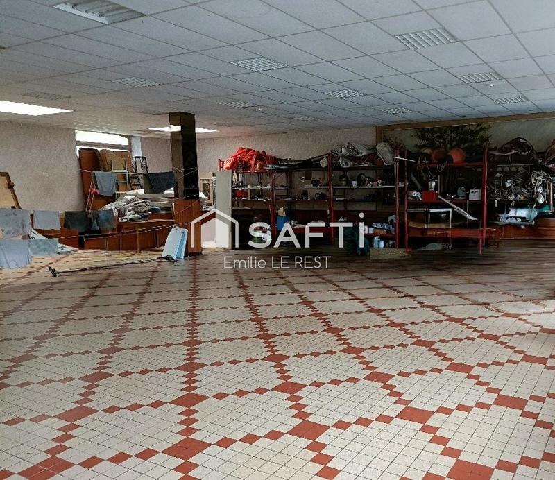 Local commercial - 600 m² - 12 pièces