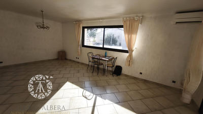 Appartement - 79 m² - 3 pièces