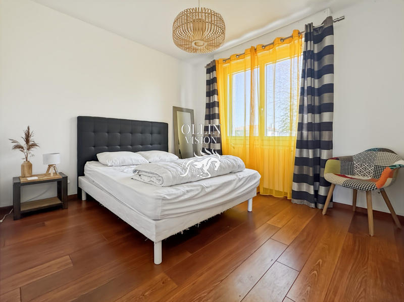 Maison - 180 m² - 6 pièces