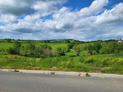 Terrain constructible - 733 m²