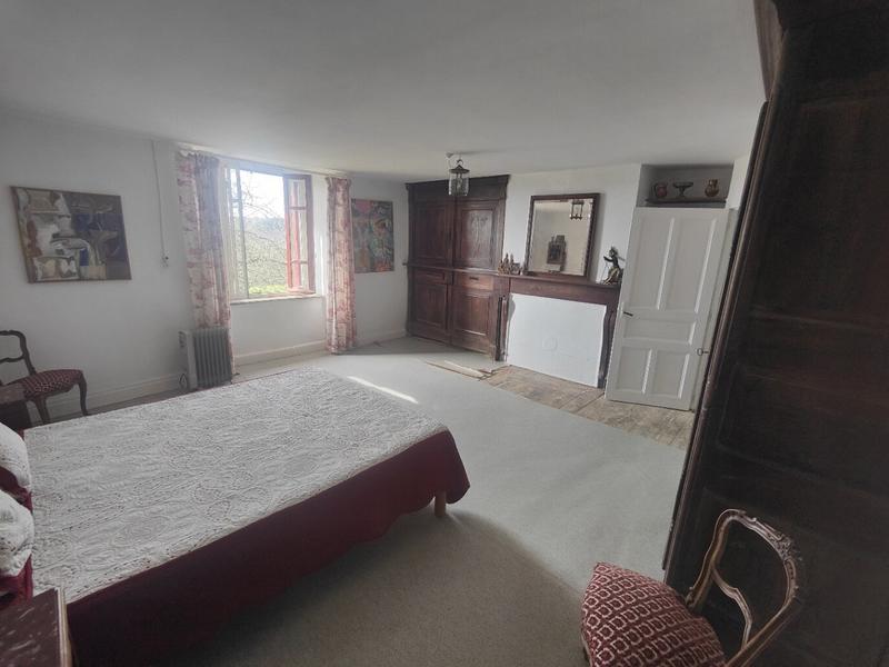 Corps de ferme - 140 m² - 6 pièces