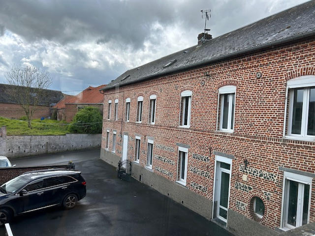 Propriété - 420 m² - 14 pièces