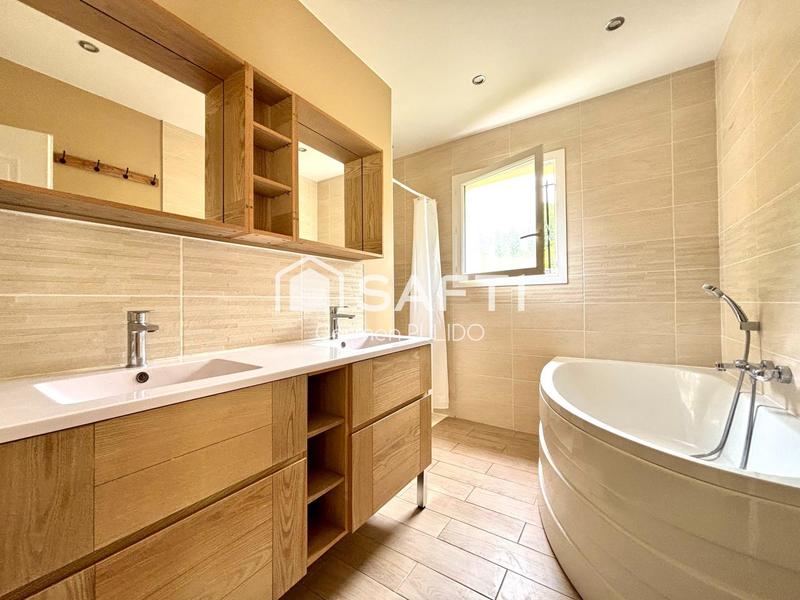 Maison - 104 m² - 5 pièces