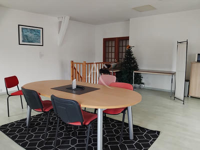 Local commercial - 95 m² - 3 pièces