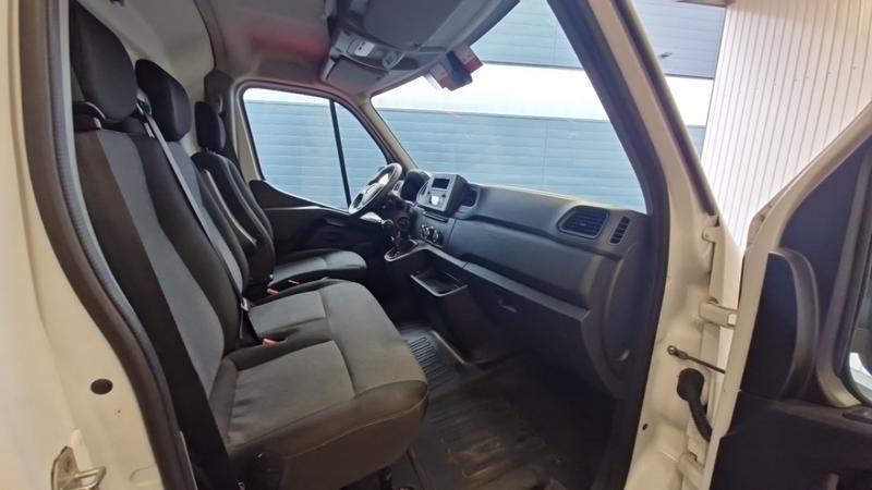 Renault Master f3300 l2h2 blue dci 135 confort