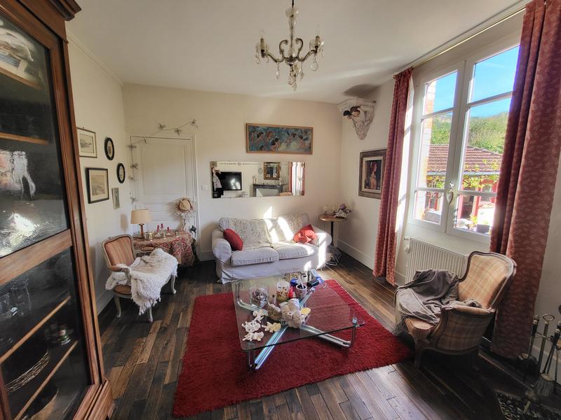 Maison - 167 m² - 7 pièces