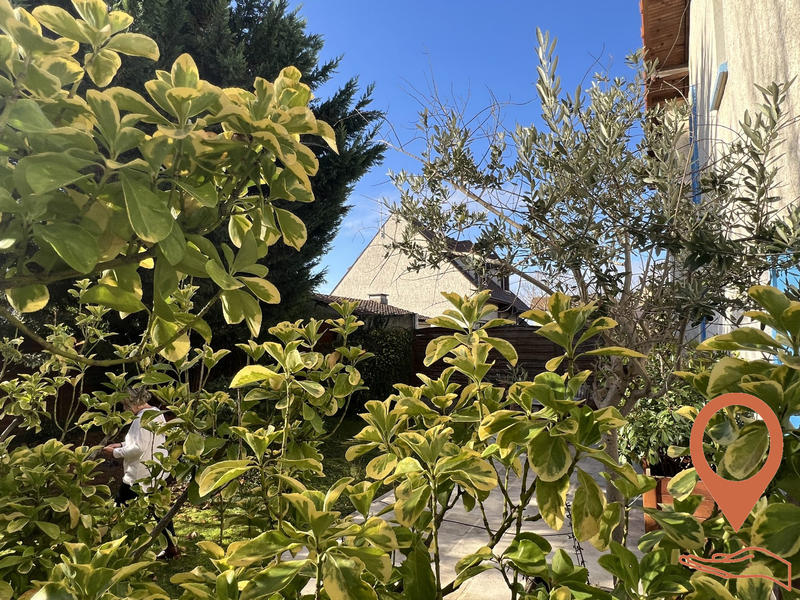 Maison contemporaine - 162 m² - 9 pièces