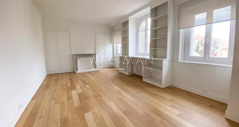 Appartement - 190 m² - 6 pièces