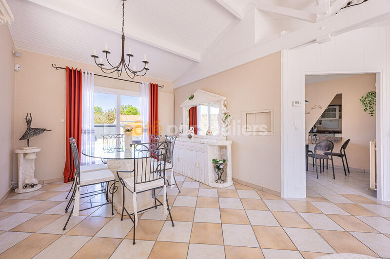 Maison - 120 m² - 5 pièces