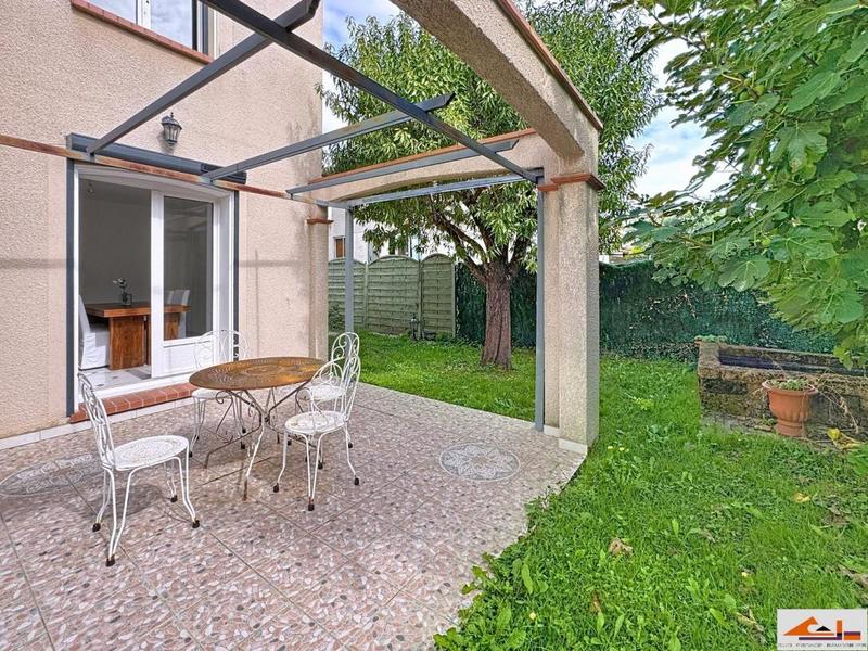 Villa - 184 m² - 7 pièces