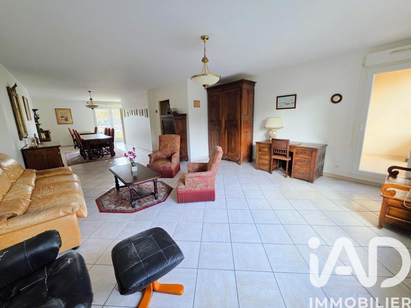 Appartement - 102 m² - 5 pièces