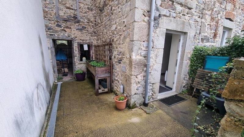 Maison - 170 m² - 8 pièces