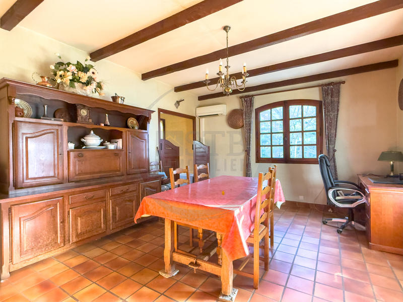 Maison - 146 m² - 6 pièces
