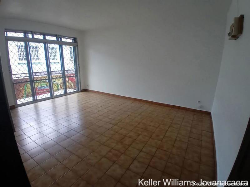 Studio - 25 m² - 1 pièce