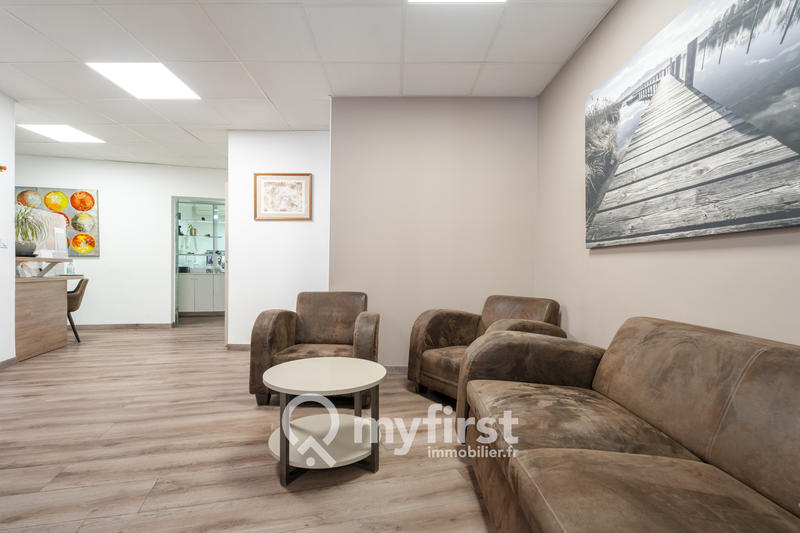 Appartement - 204 m² - 6 pièces