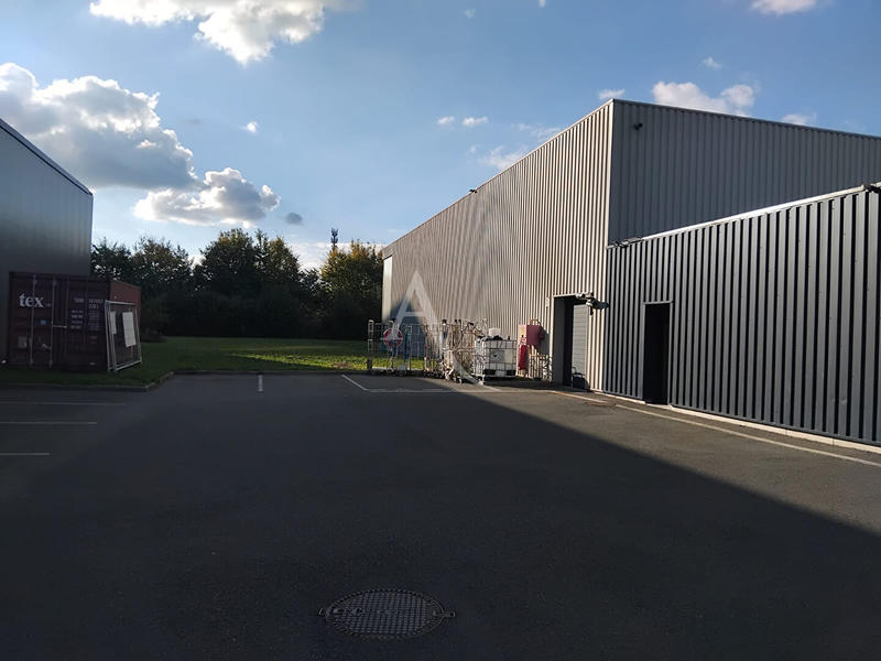 Local d'activité / Entrepôt - 800 m²