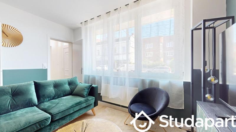 Chambre - 13 m² - 1 pièce