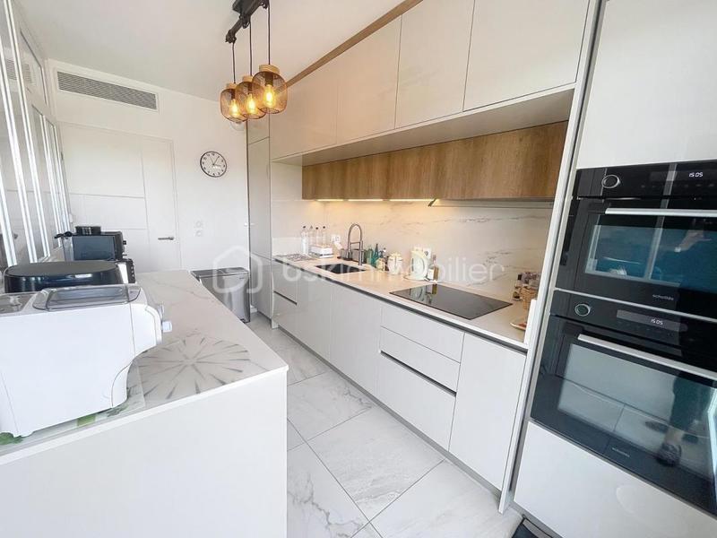 Appartement - 103 m² - 5 pièces