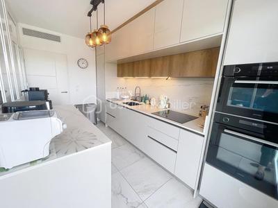 Appartement - 103 m² - 5 pièces