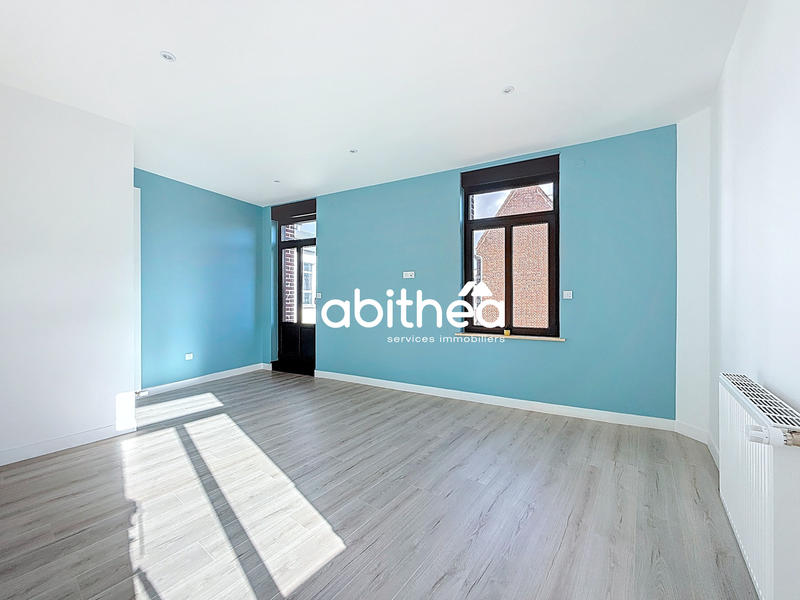 Maison - 223 m² - 8 pièces