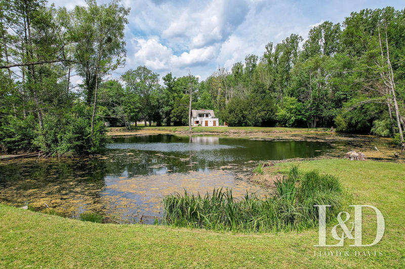 Maison - 310 m² - 14 pièces