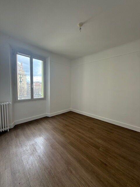 Appartement - 67 m² - 4 pièces