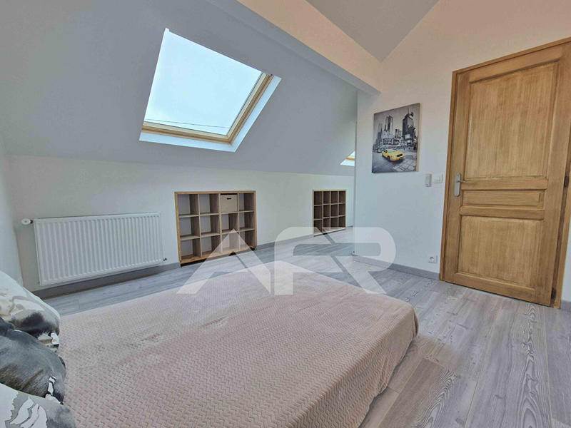 Maison - 160 m² - 8 pièces