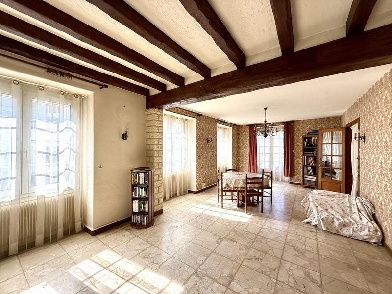 Maison - 150 m² - 7 pièces