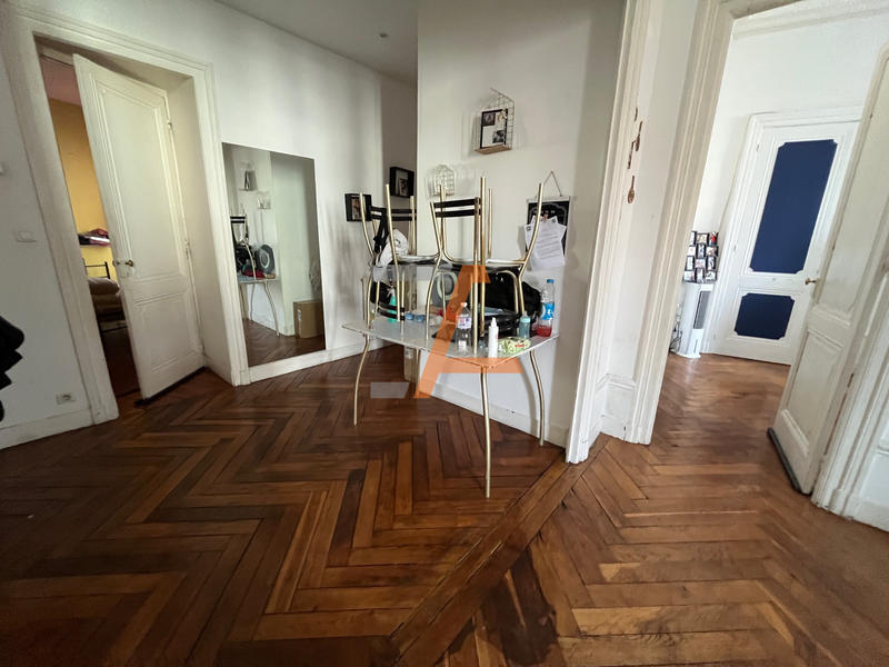 Appartement - 93 m² - 4 pièces