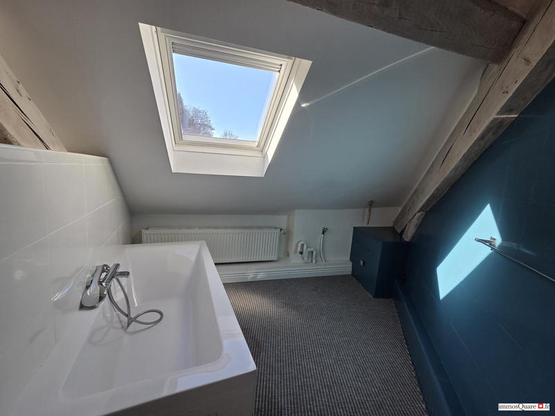 Appartement - 98 m² - 5 pièces