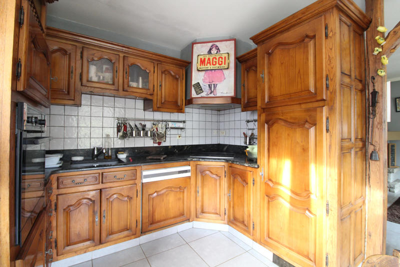 Maison - 180 m² - 7 pièces