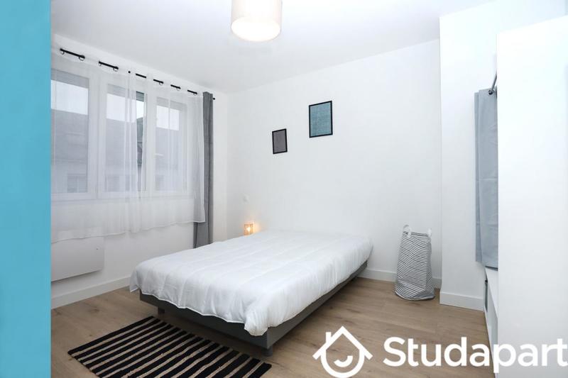 Chambre - 12 m² - 1 pièce