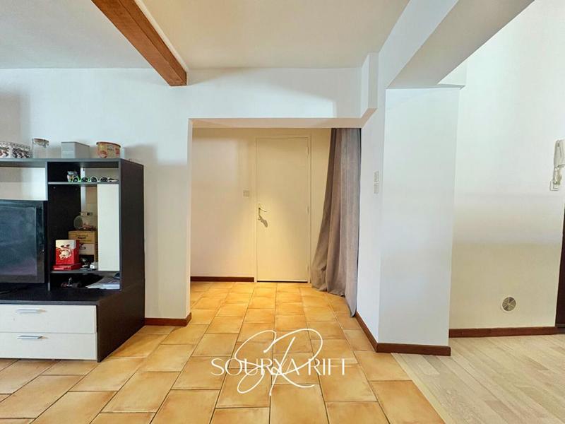 Appartement - 60 m² - 2 pièces