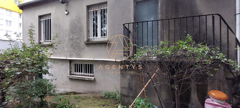 Maison - 110 m² - 8 pièces