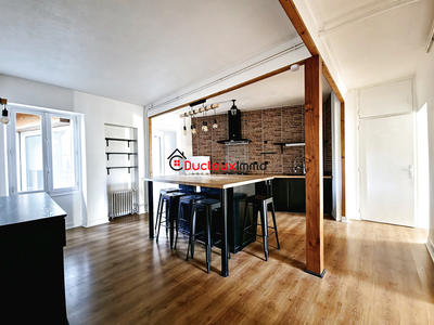 Appartement - 82 m² - 3 pièces