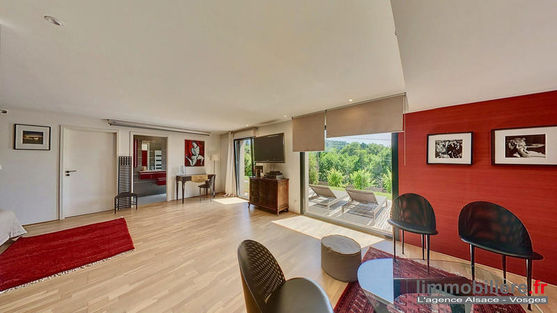 Maison contemporaine - 270 m² - 5 pièces