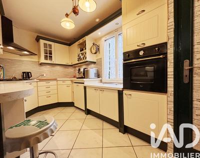 Maison - 120 m² - 6 pièces