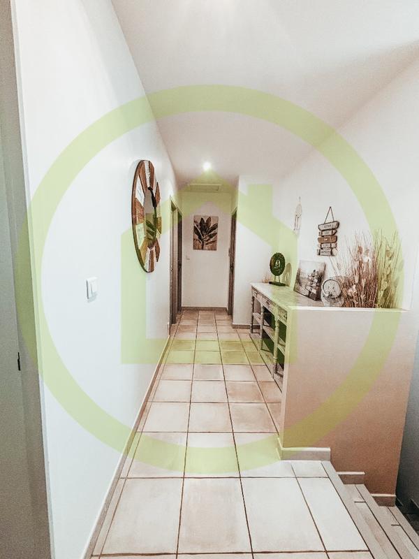 Maison - 200 m² - 7 pièces