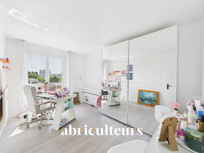 Appartement - 80 m² - 3 pièces