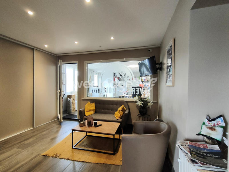 Local d'activités - 700 m²